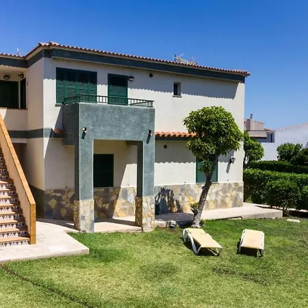 Tranquilo Con Preciosa Cala En La Puerta *