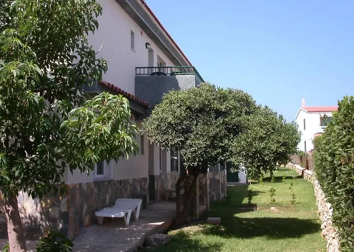 Tranquilo Con Preciosa Cala En La Puerta