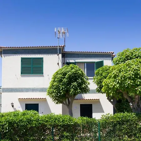 Tranquilo Con Preciosa Cala En La Puerta Daire