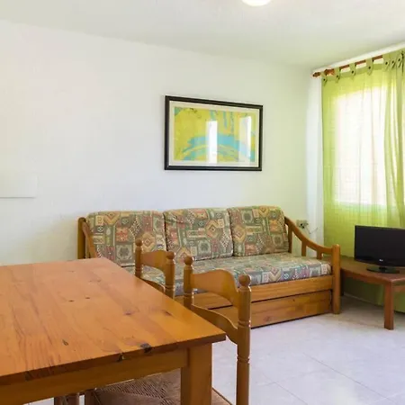 Tranquilo Con Preciosa Cala En La Puerta